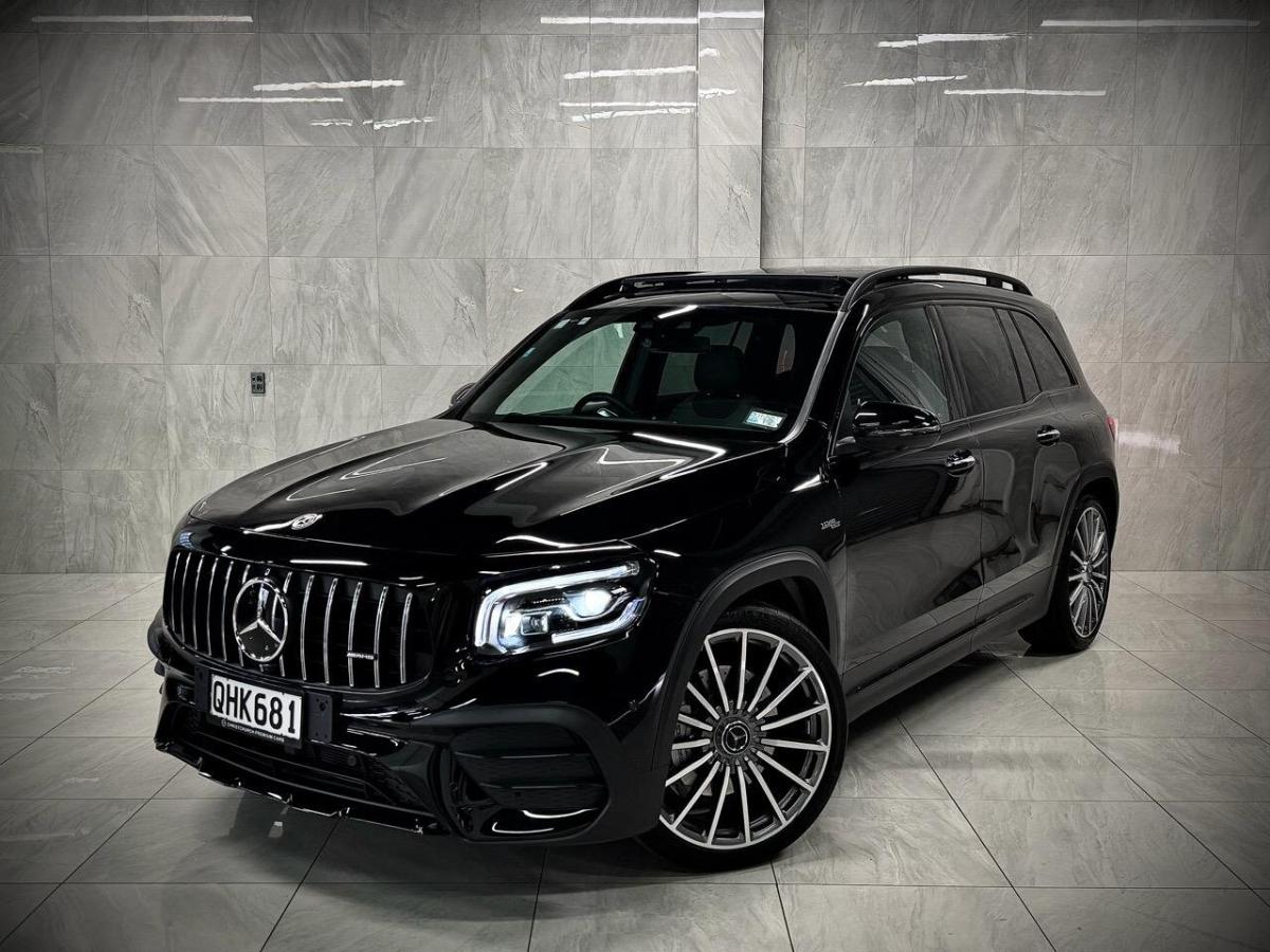 Mercedes-AMG GLB 35 photo 4